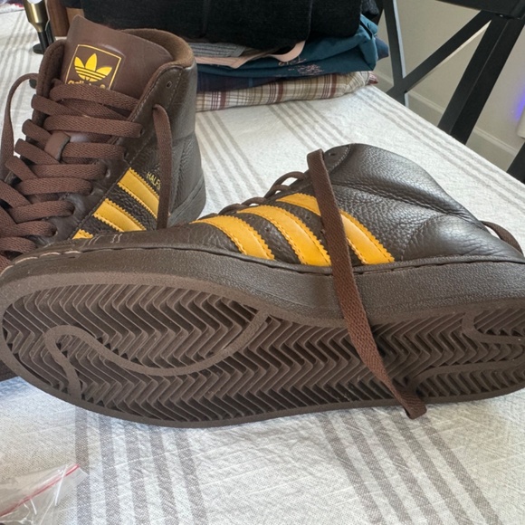 *RARE* Adidas Coffee (Brown) and Yellow High Half Shells - Picture 7 of 14